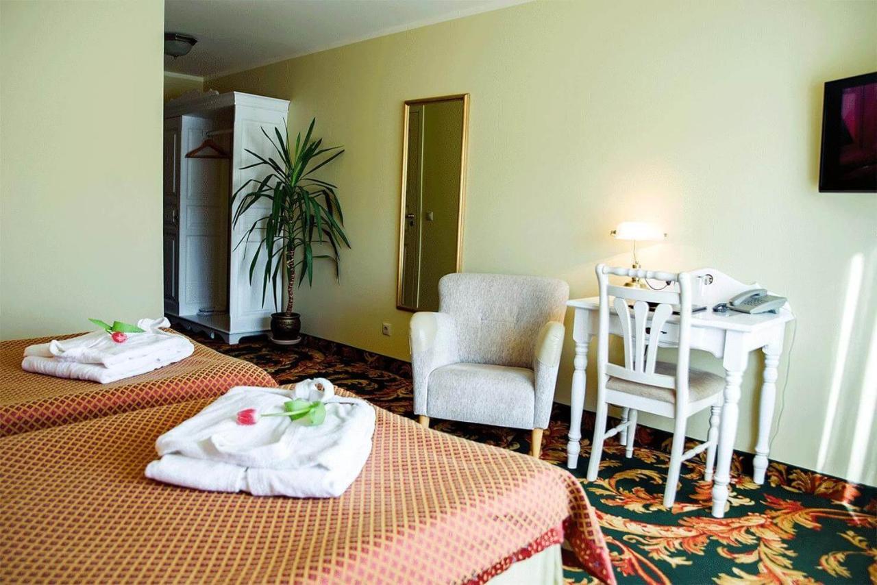 Hotel Metsis Valga Ngoại thất bức ảnh