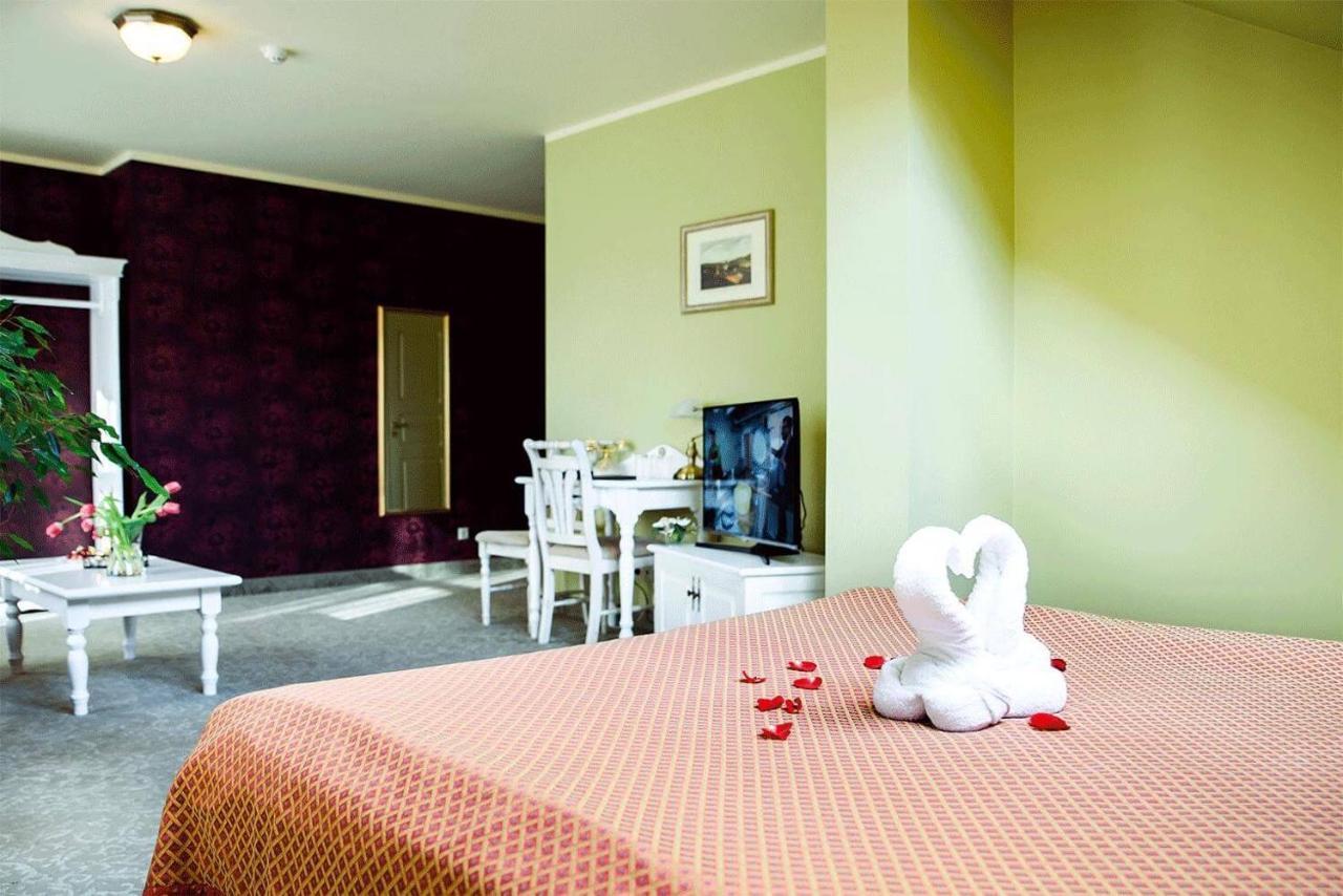 Hotel Metsis Valga Ngoại thất bức ảnh